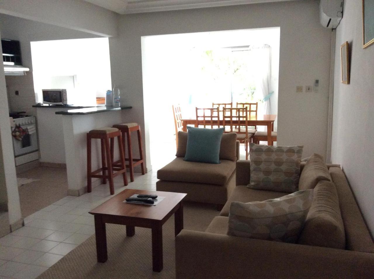 Residence Le Flamboyant Abidjan Esterno foto