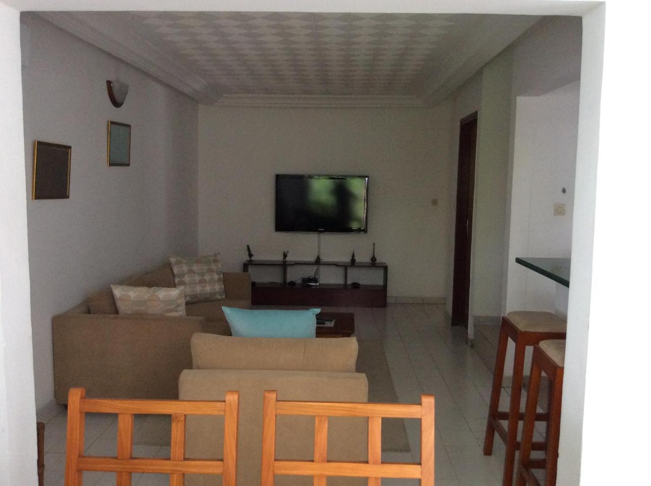 Residence Le Flamboyant Abidjan Esterno foto