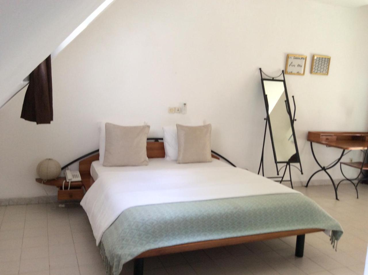 Residence Le Flamboyant Abidjan Esterno foto